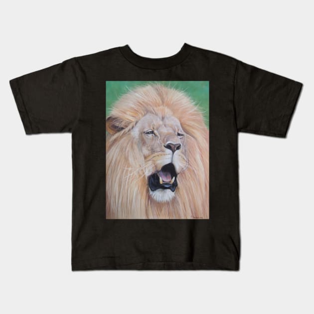 wildlife realist art  big cat roaring lion Kids T-Shirt by pollywolly